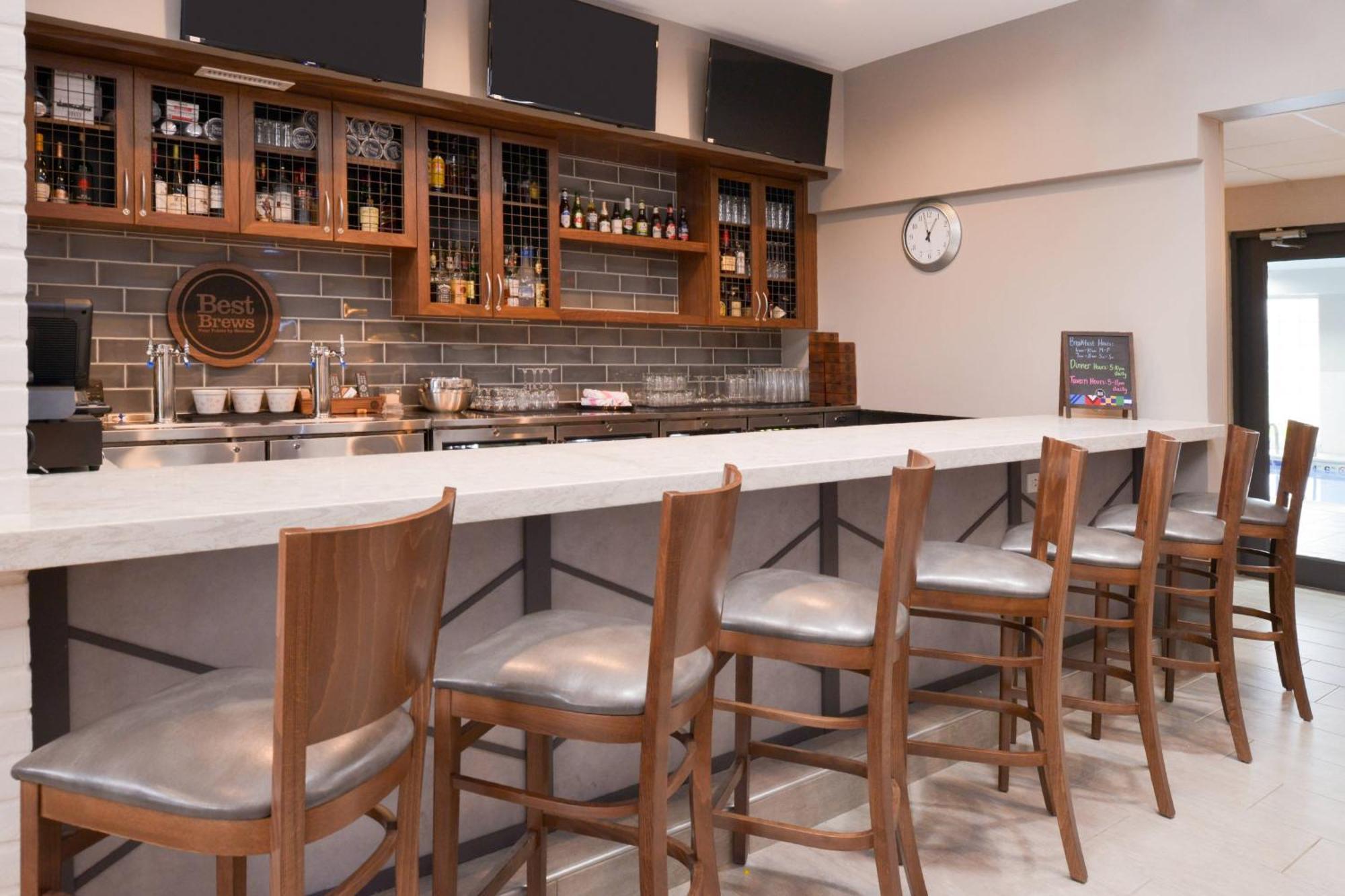 Four Points By Sheraton Mount Prospect O'Hare Bagian luar foto